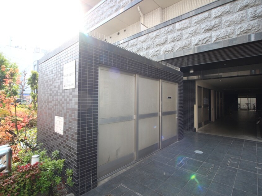 外観写真 ﾌﾟﾚｻﾝｽ錦ﾌﾟﾚﾐｱﾑ(711)