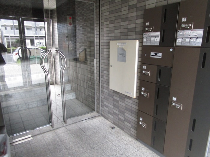 エントランス部分 プライムコート東山