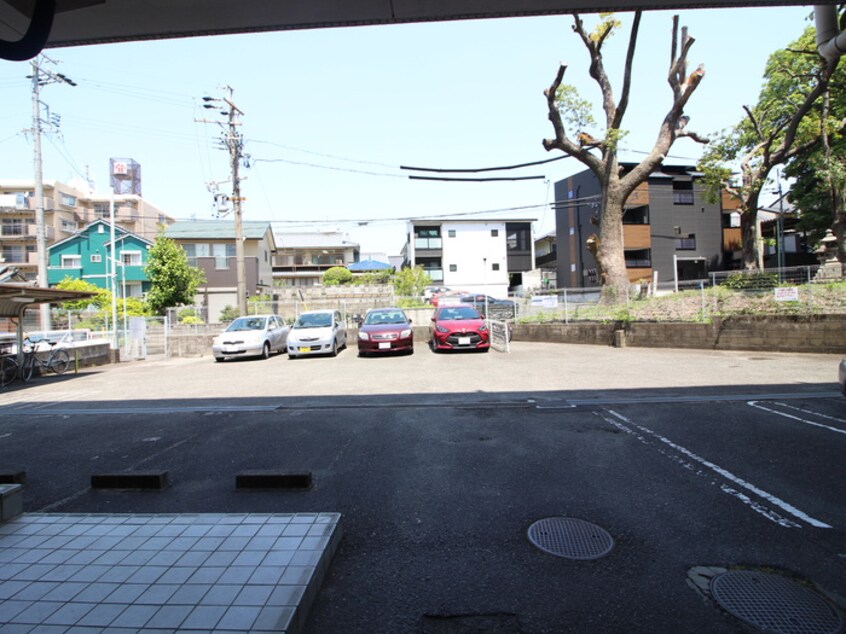 駐車場 サンモ－ル井田野並