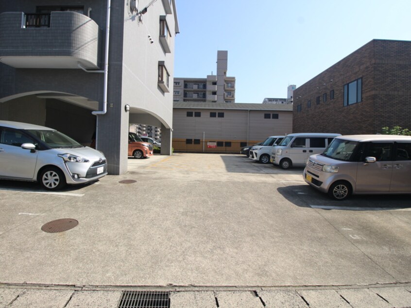 駐車場 ガーデンヒルズ