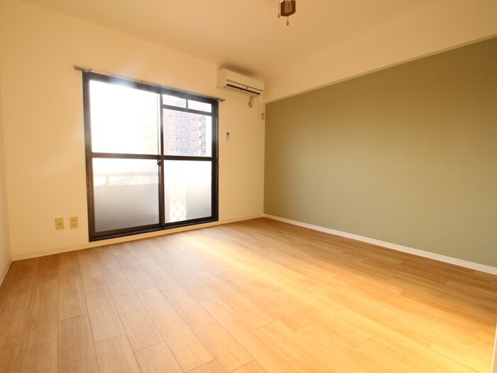 居室 ハウザ－金山