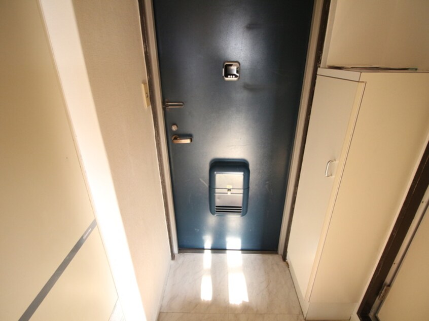 玄関 ハウザ－金山