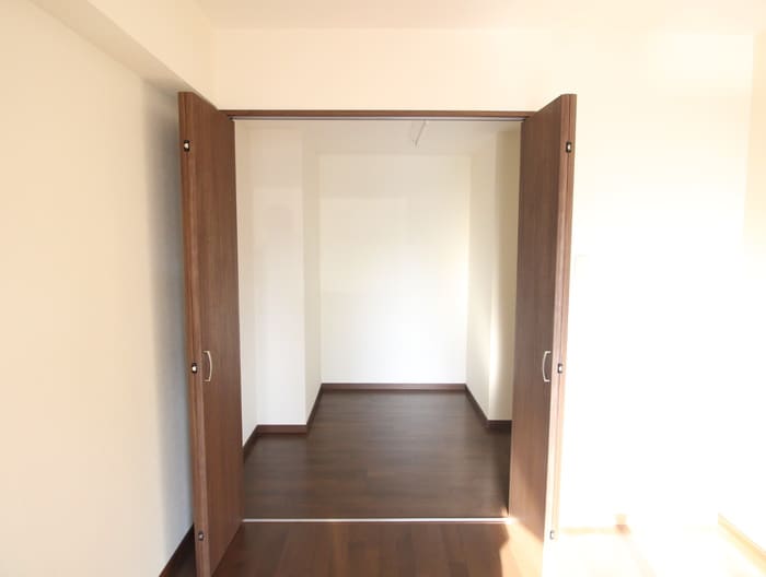 収納 ファミーユ浅井　Ａ棟　Ｂ棟