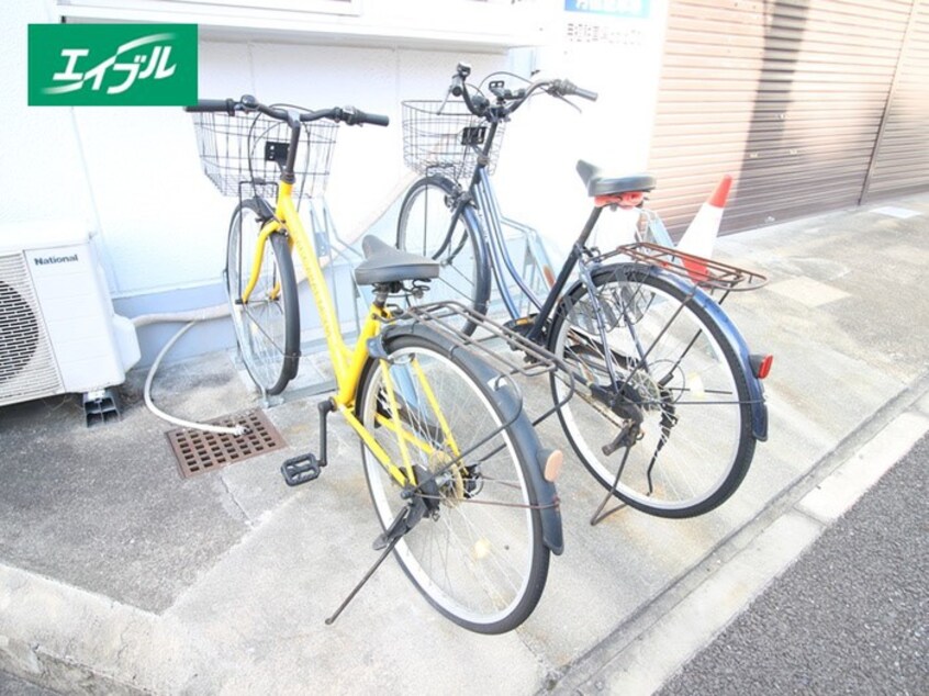 駐輪場 プレドジャルダン正木