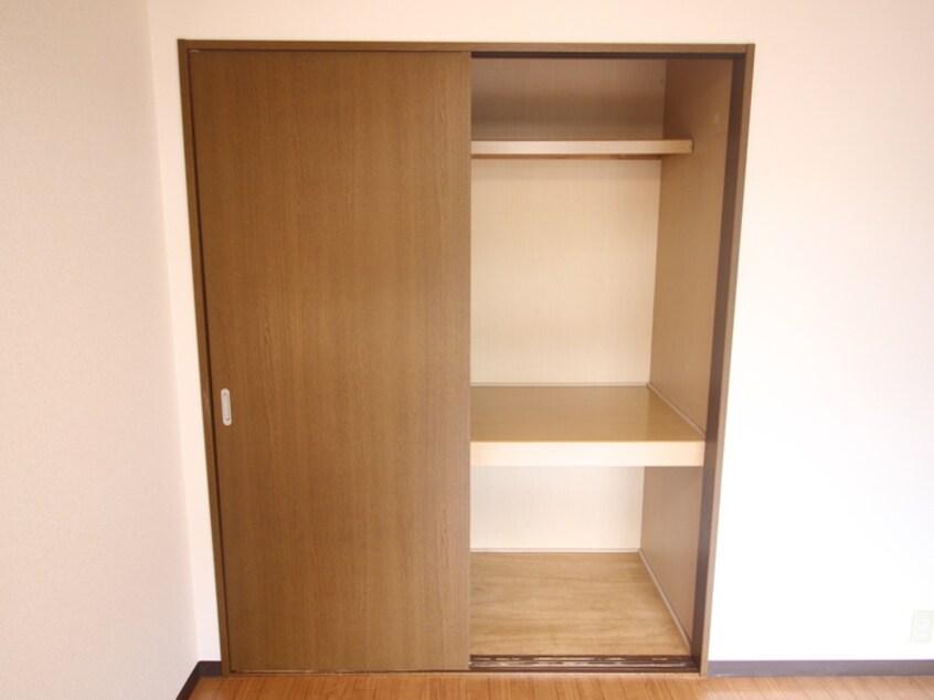 収納 メルロウズプレイスＡ