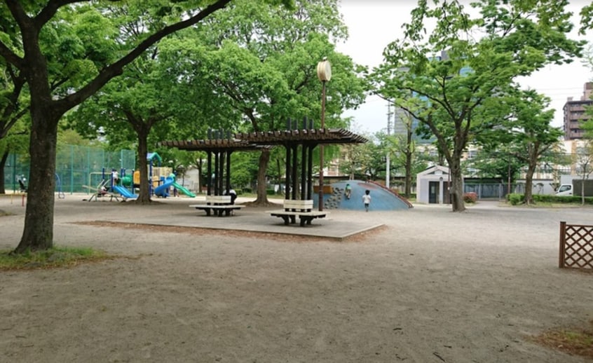 老松公園(公園)まで300m 光菱ビル