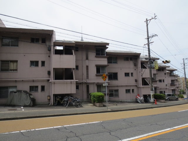 外観写真 霞ヶ丘ハイツ