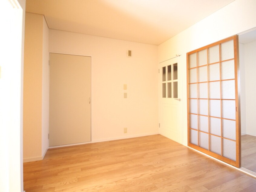 居室 タカネハイツ