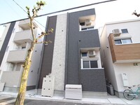 ﾊｰﾓﾆｰﾃﾗｽ八代町Ⅲ