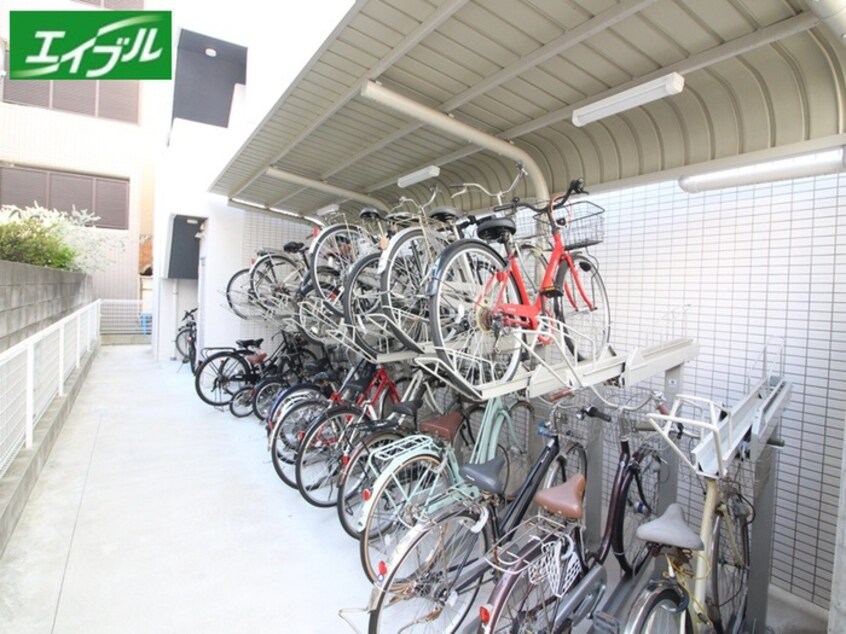 駐輪場 Gokiso Terrace