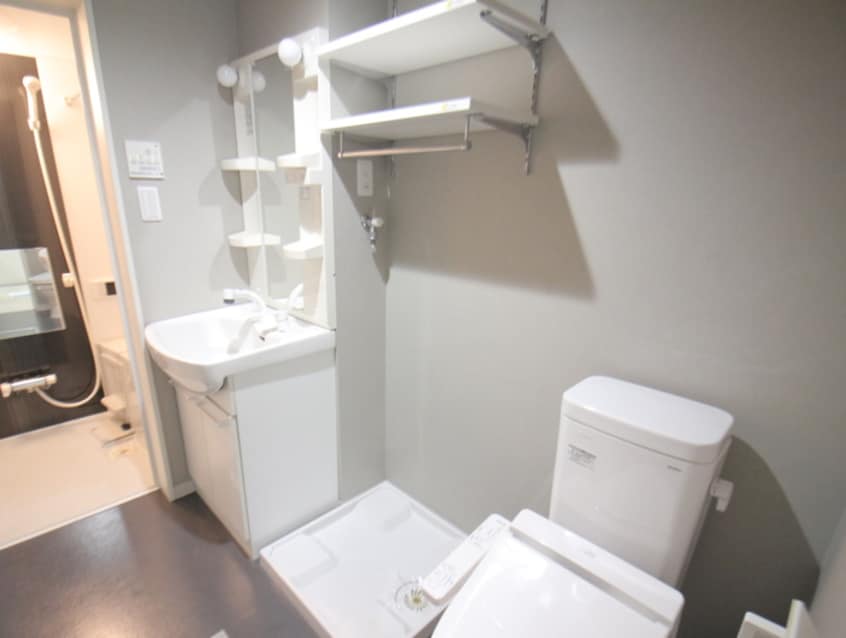 洗濯機置場 Monstera春敲