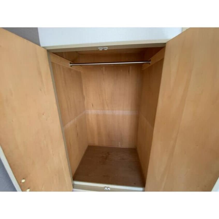 収納 鬼頭本社ビル