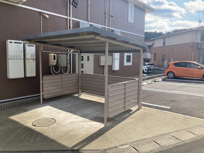 駐輪場 プリムローズⅢ