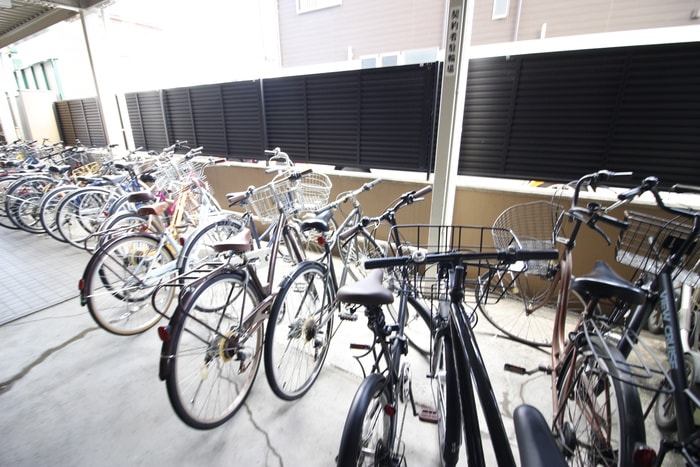 駐輪場 サンピアオカヤス