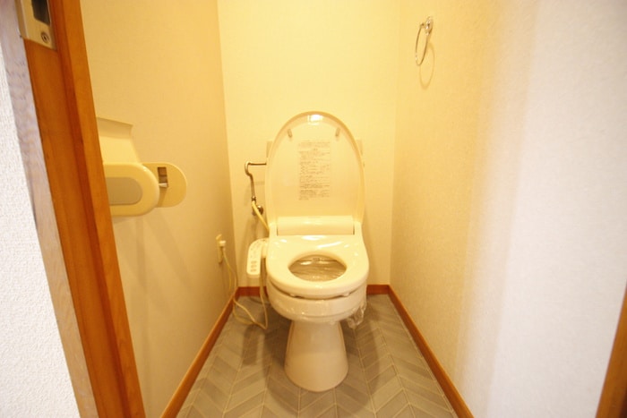 トイレ サンピアオカヤス