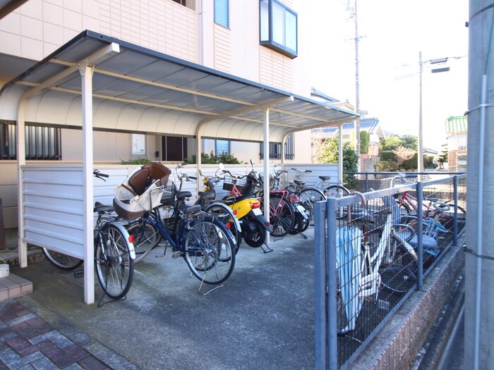 駐輪場 ＷＡＶＥ　ＨＯＵＳＥ