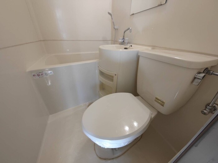 トイレ ブルーシャンピア芝川