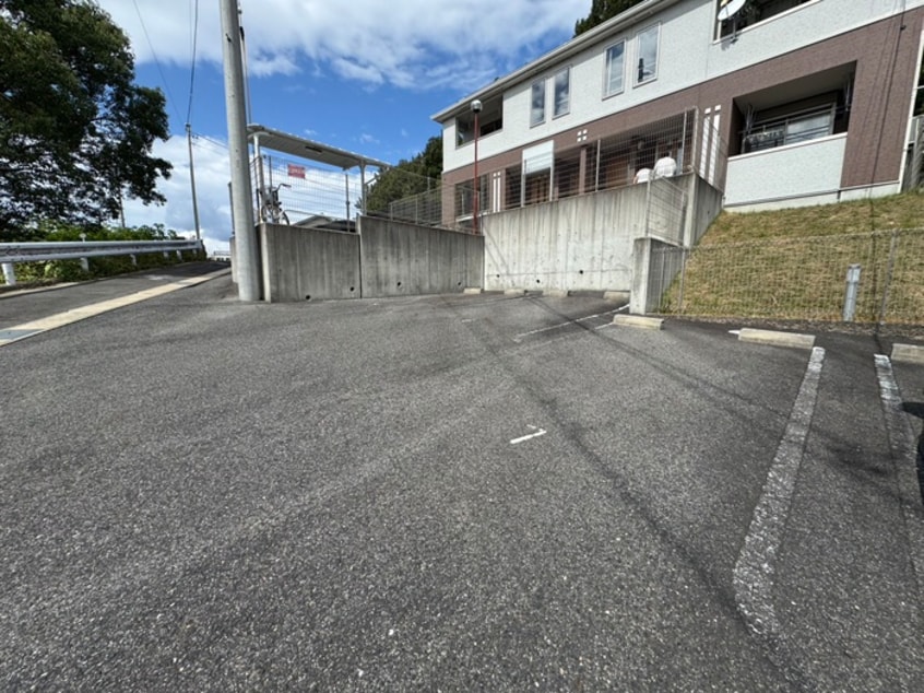 駐車場 サンシャインヒルズ