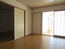 居室 シティハイツ服部