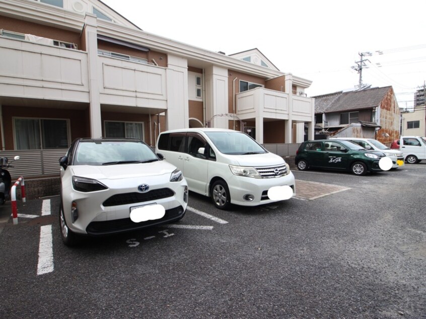 駐車場 アルバーニ徳川