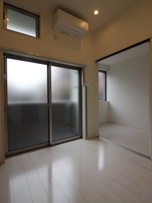 居室 ﾊｰﾓﾆｰﾃﾗｽ長田町