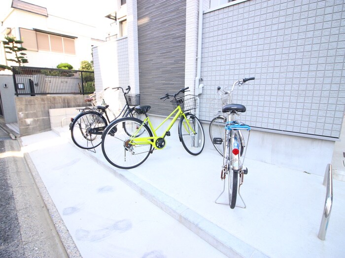 駐輪場 ﾊｰﾓﾆｰﾃﾗｽ長田町