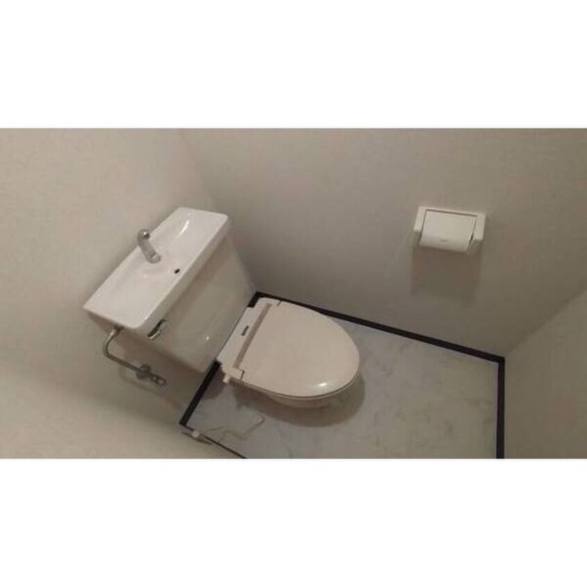 トイレ エ－デル小賀須