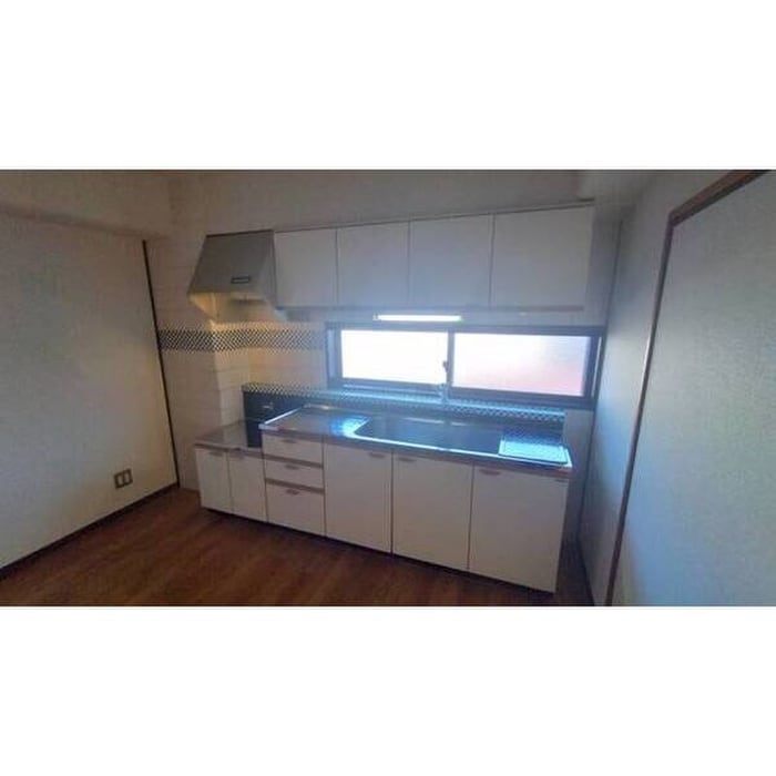 キッチン エ－デル小賀須