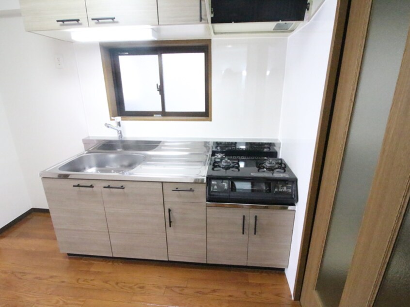 キッチン LOE中村公園