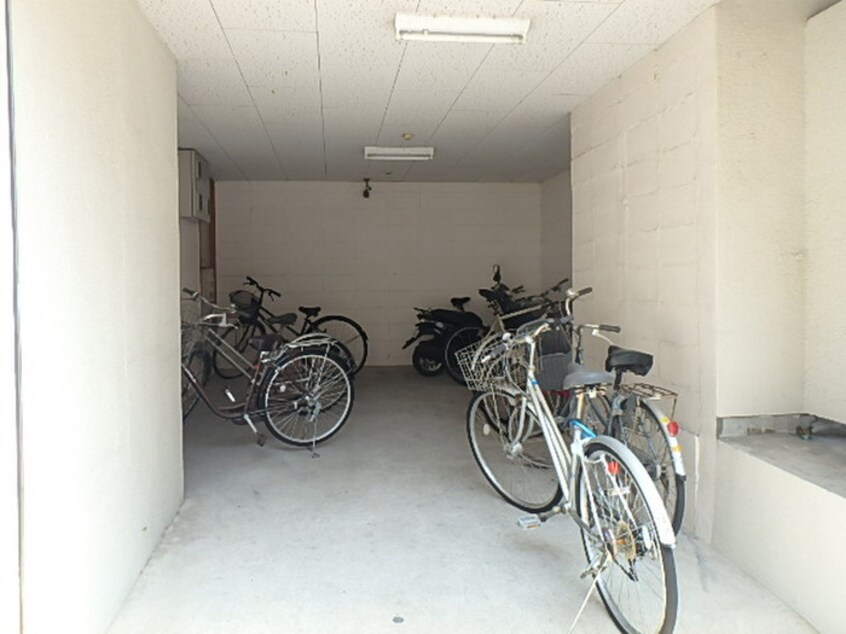 駐輪場 タケセイハイツ内田橋