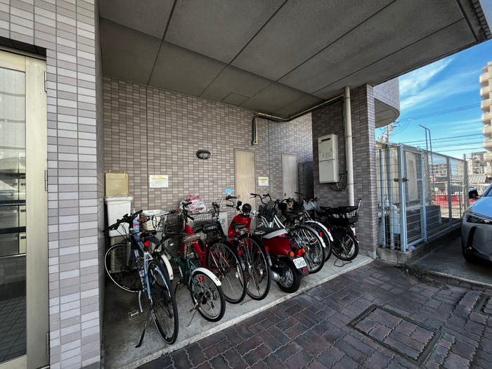 駐輪場 ドミシル野並