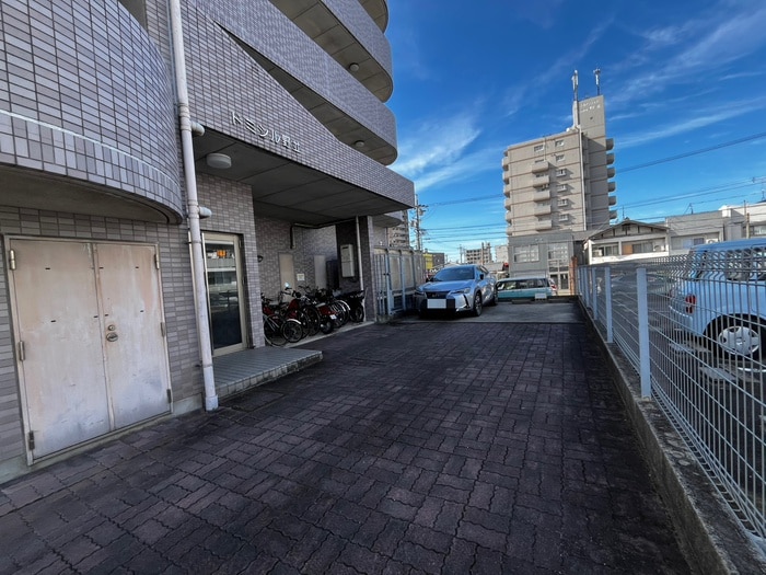 駐車場 ドミシル野並