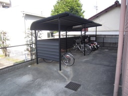 バイク置き場
