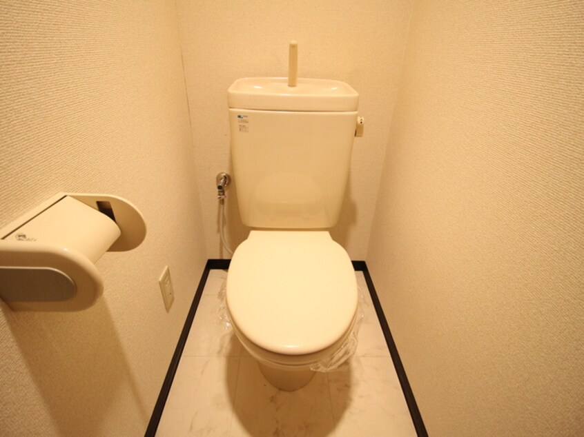 トイレ レ－ジュ高道