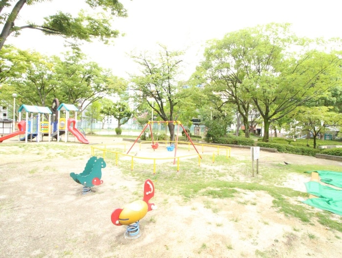 仲ノ森公園(公園)まで350m メゾン御園(411)
