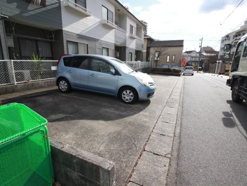 駐車場 サニーヴィラ