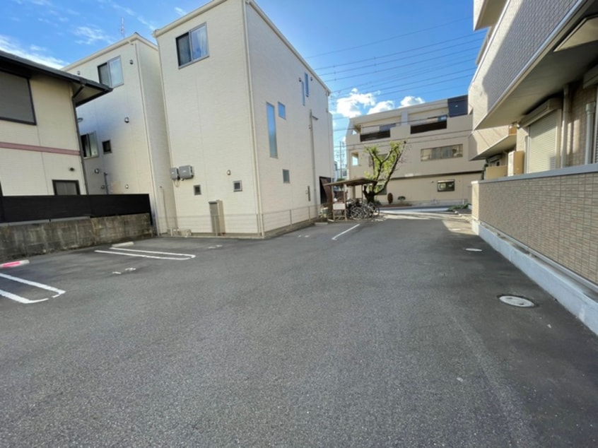 駐車場 イモ－ビリア－レ・タンタンⅡ棟