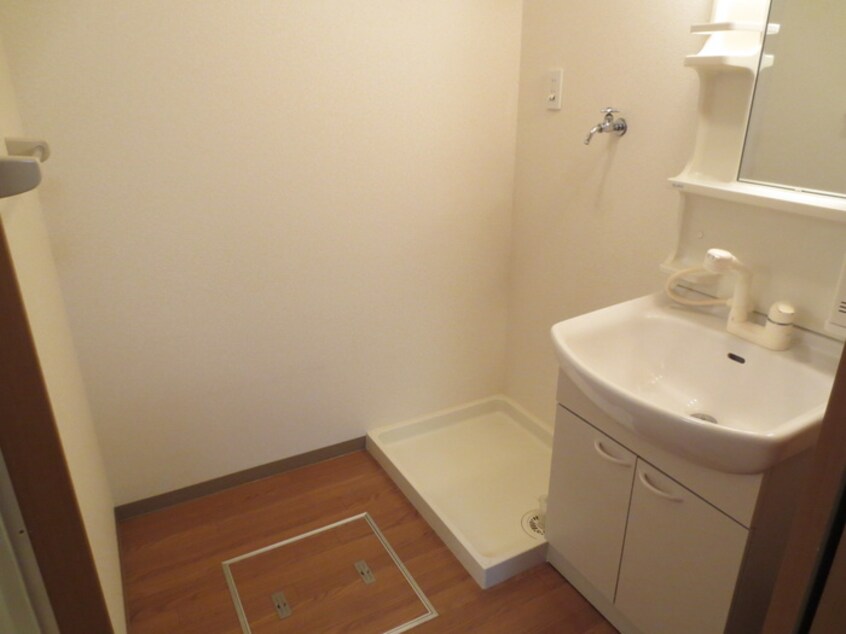 洗面 ロイヤルガ－デンＫⅡ