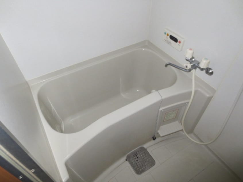 バス／シャワールーム等 ロイヤルガ－デンＫⅡ