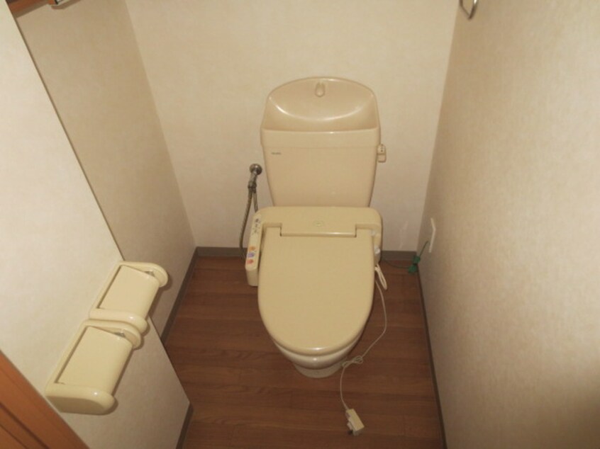 トイレ ロイヤルガ－デンＫⅡ