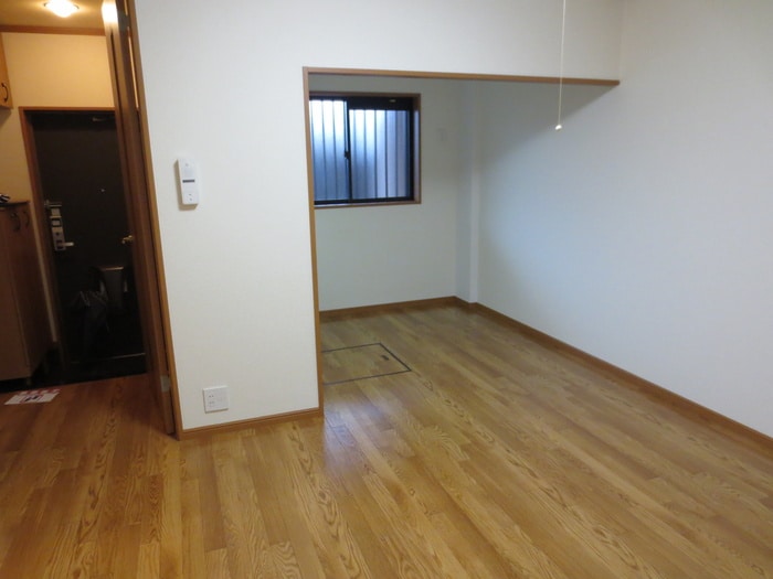 居室 ロイヤルガ－デンＫⅡ