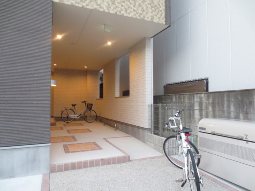 エントランス部分 ミリオン中村本町