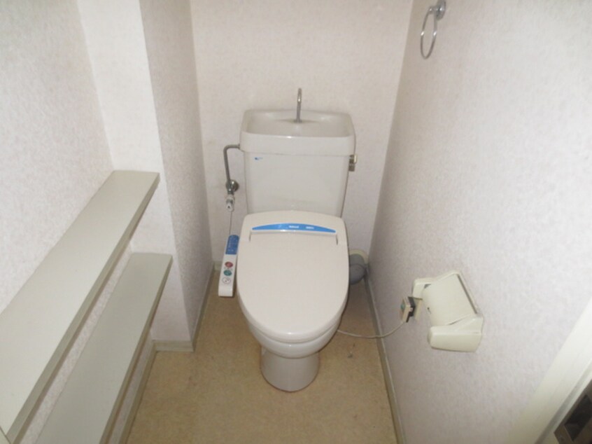 トイレ アビタシオン草薙