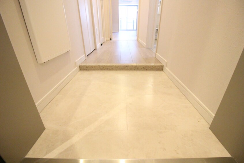 玄関 グランルクレ新栄イースト