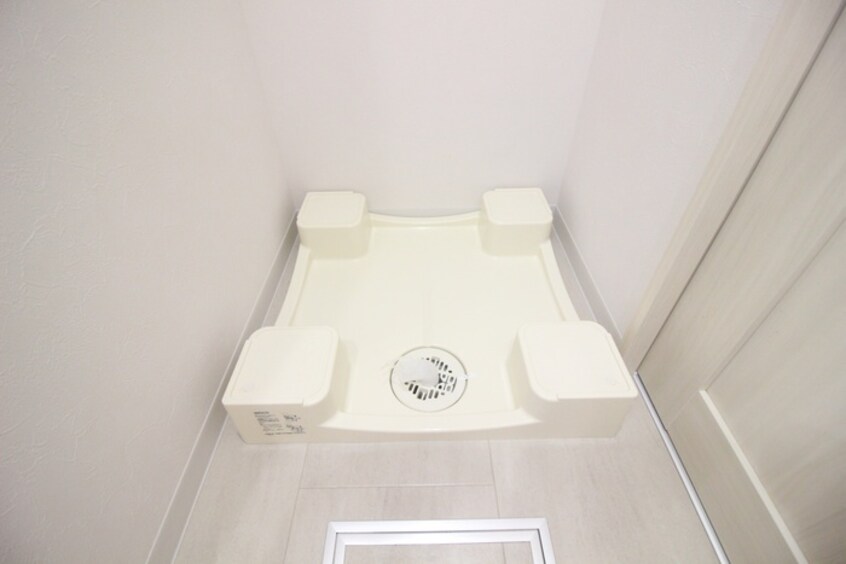 洗濯機置場 グランルクレ新栄イースト