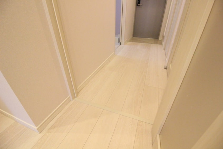 廊下 グランルクレ新栄イースト