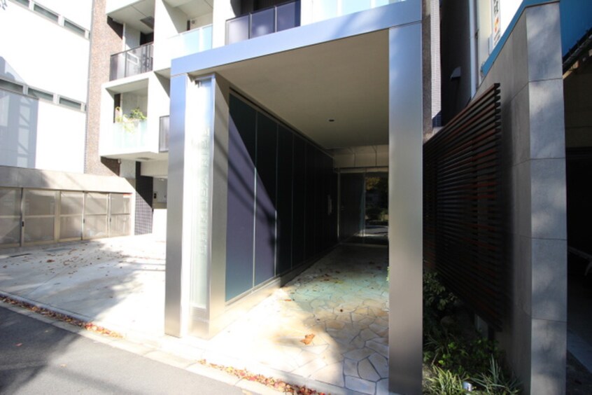 エントランス部分 CHIKUSA RISE