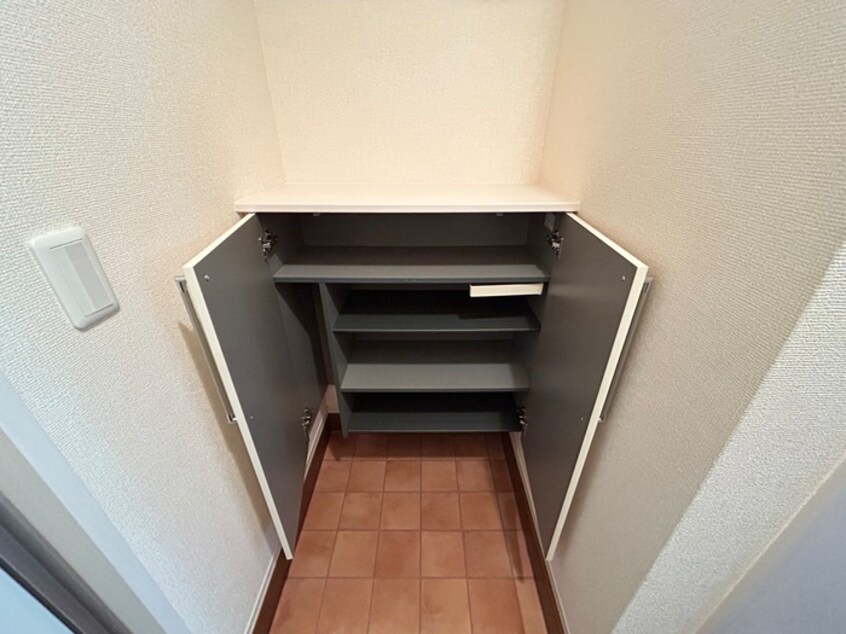 靴箱 マ メゾン菊住Ｗ