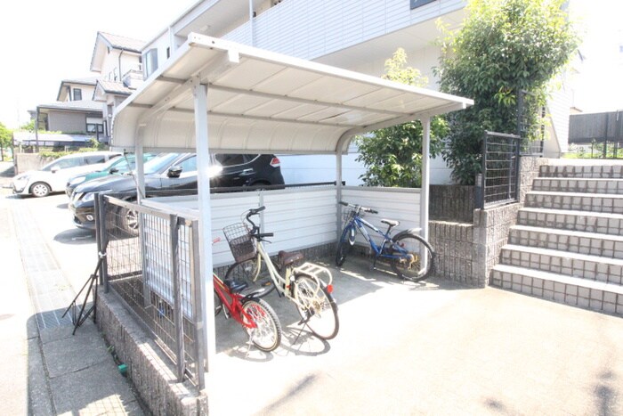 駐輪場 フロ－レンス平子ケ丘