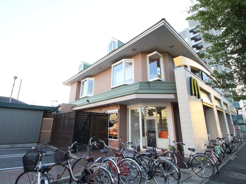 マクドナルド(ファストフード)まで320m ミッキーハイツ